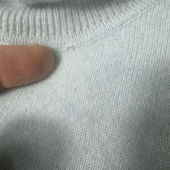 Ralph Lauren LRL 100% Cashmere Turtleneck Sweater Womens Medium Gray Classic - Picture 7 of 9